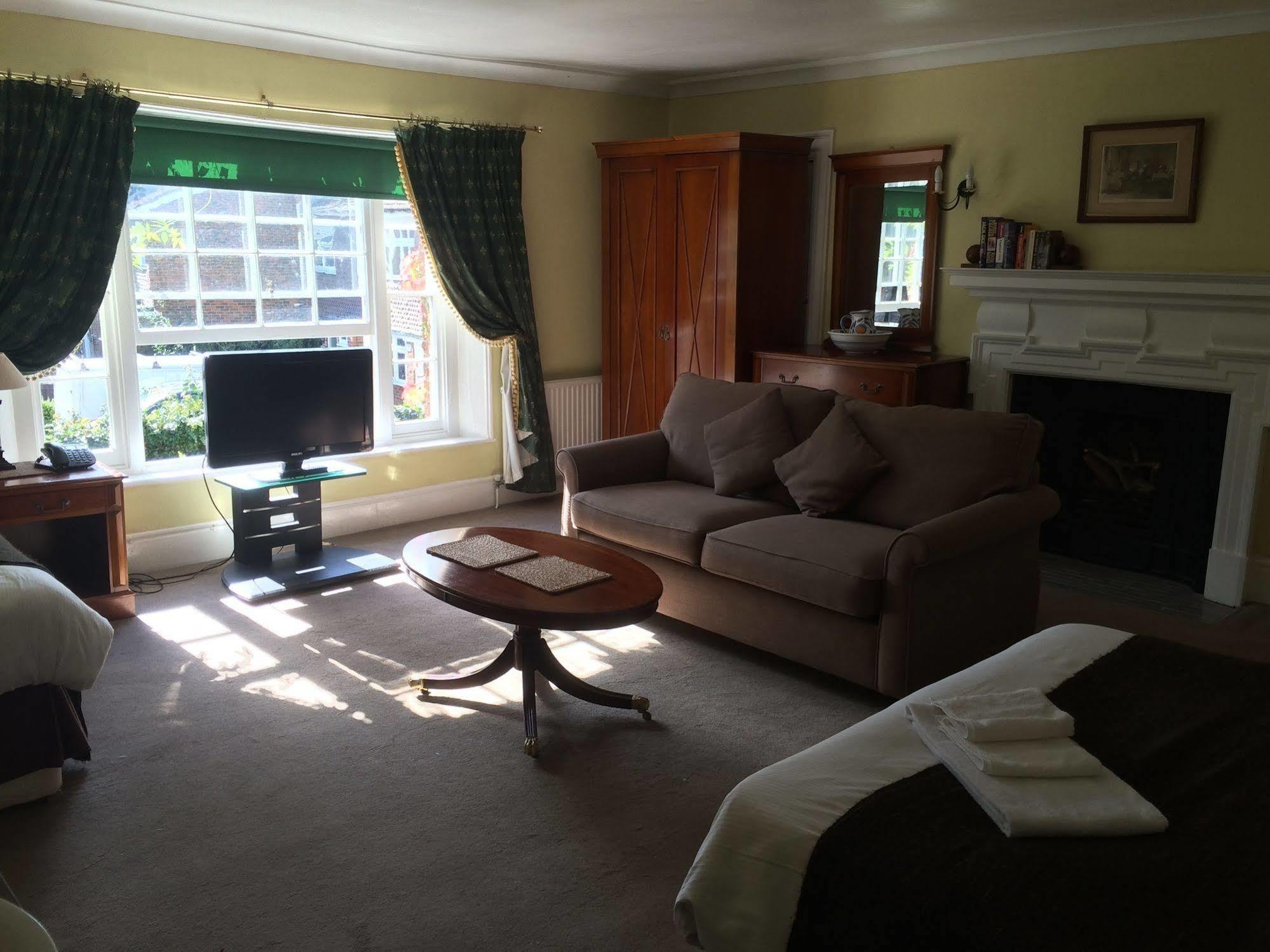 Harmondsworth Hall Guest House West Drayton  Kültér fotó