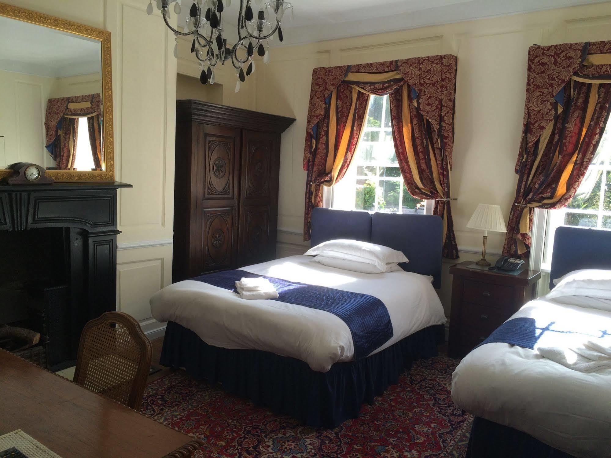 Harmondsworth Hall Guest House West Drayton  Kültér fotó